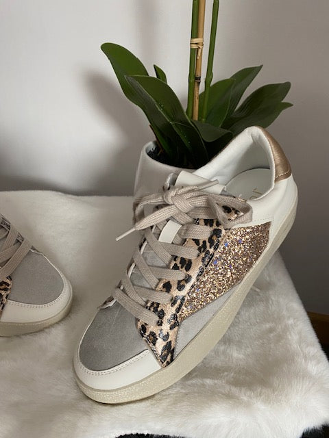 BASKETS JUUD   POINTURES :  40  41