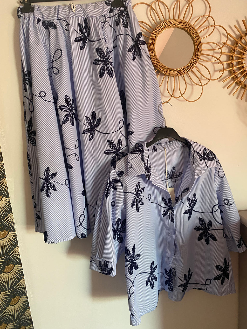 ENSEMBLE JUPE ET CHEMISE  COTON BRODEE  TU 36/42