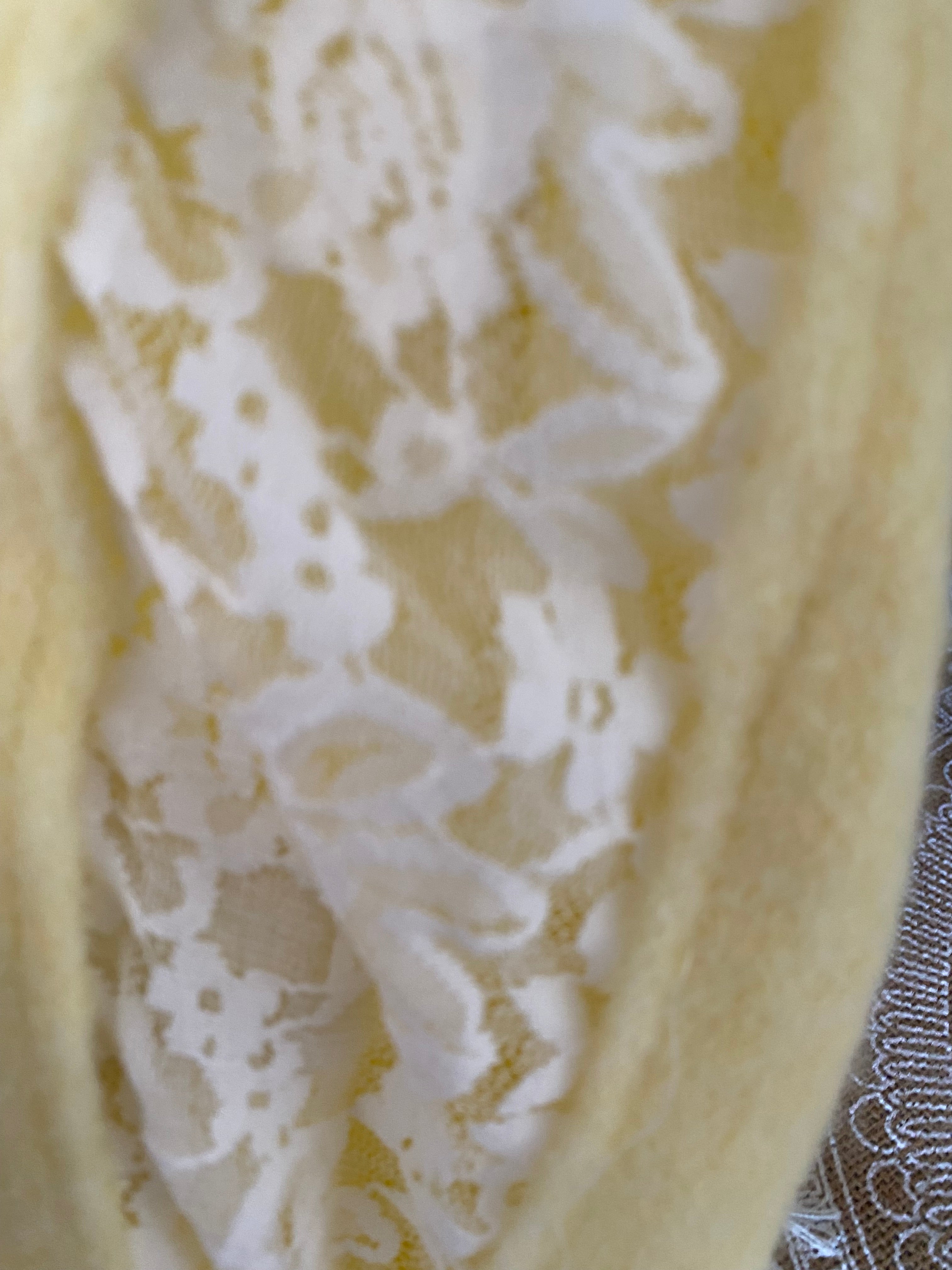 GILET LOVENA DENTELLE JAUNE   TU 36/42 petit 44